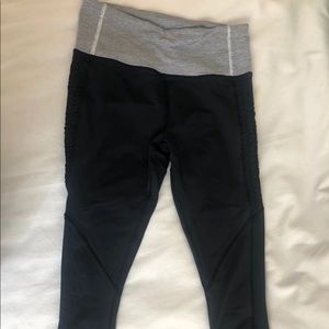 Lululemon Running Crops- Size 6